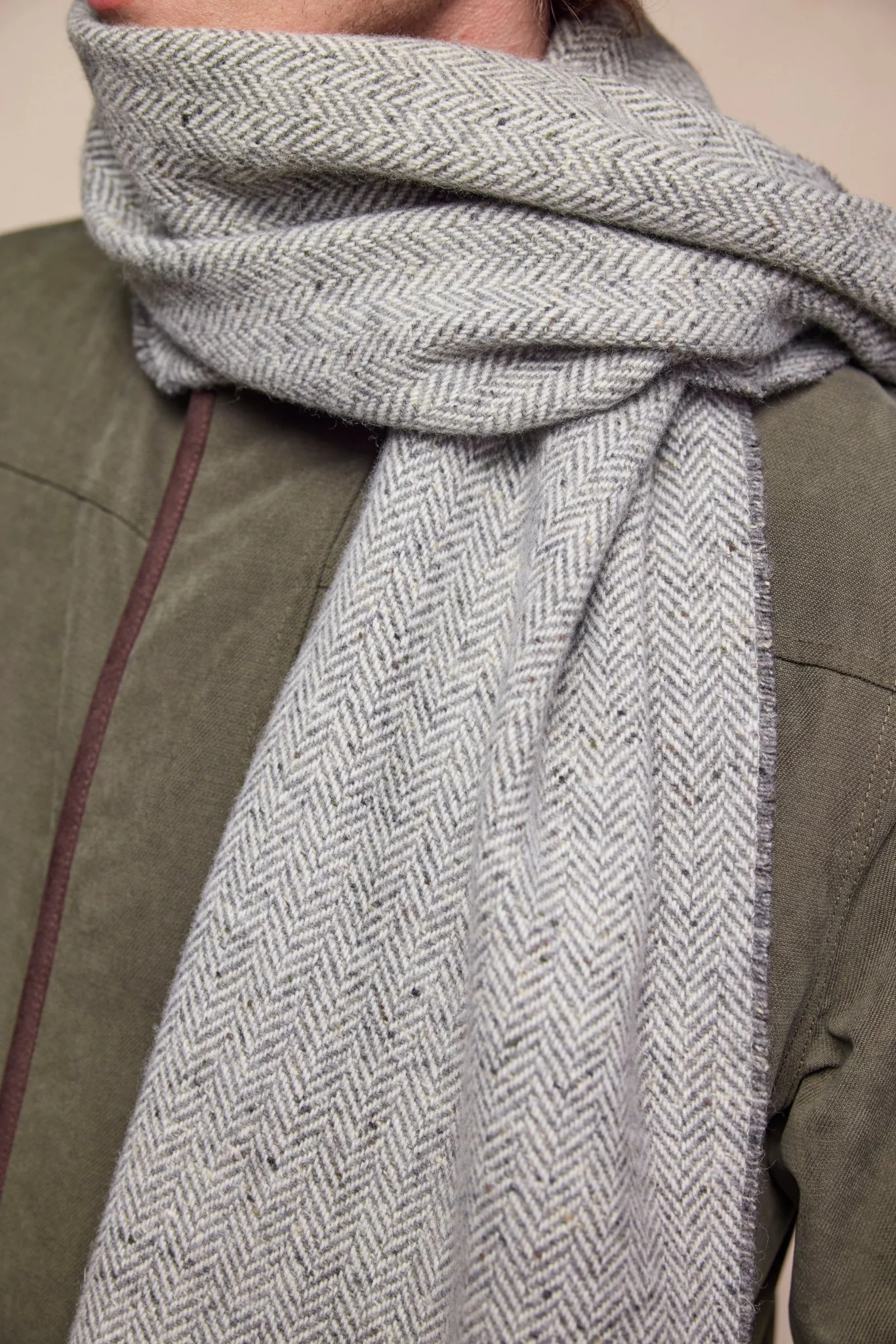 Billy Wool Scarf - Soft Grey - Image 5