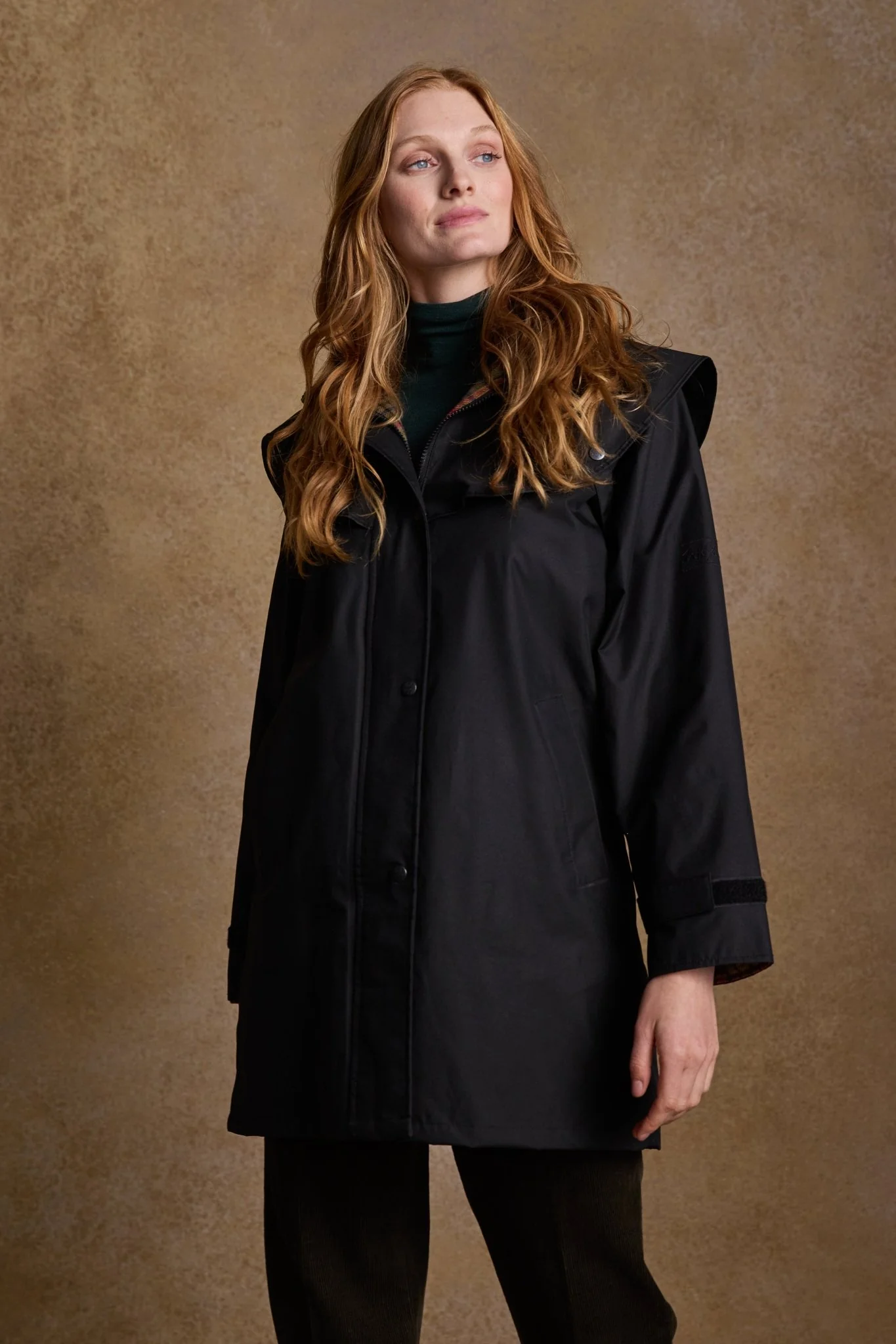 Cotswold Waterproof Jacket - Black - Image 5