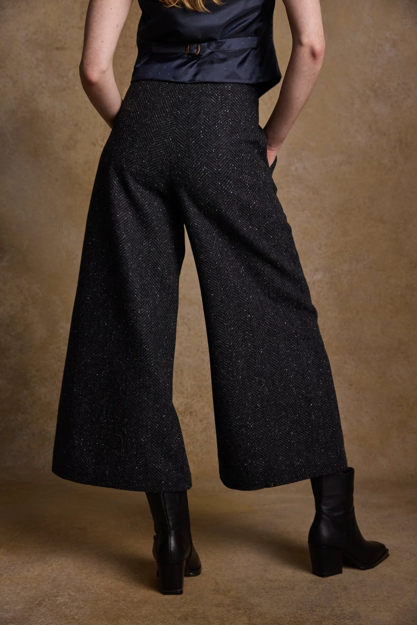 Enya Tweed Culottes - Donegal Grey Herringbone - Image 8