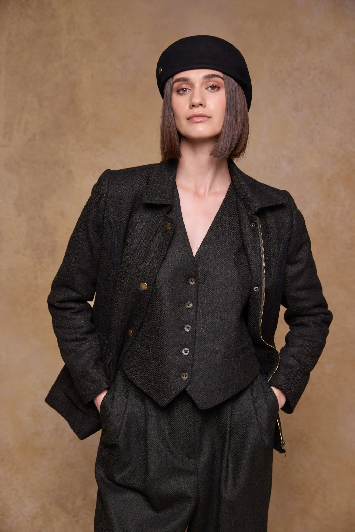 Galway Felt Flat Cap - Black - Image 4