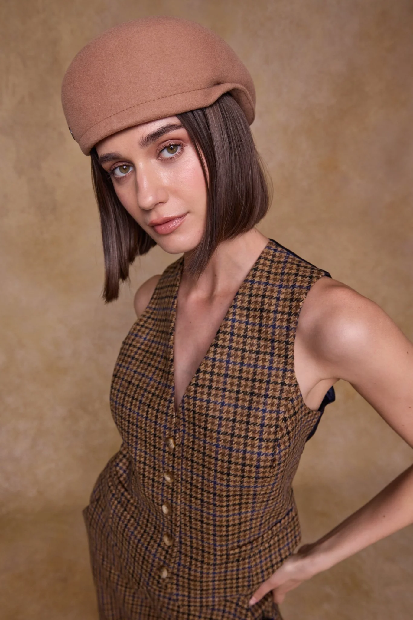 Galway Felt Flat Cap - Sandstone - Image 2