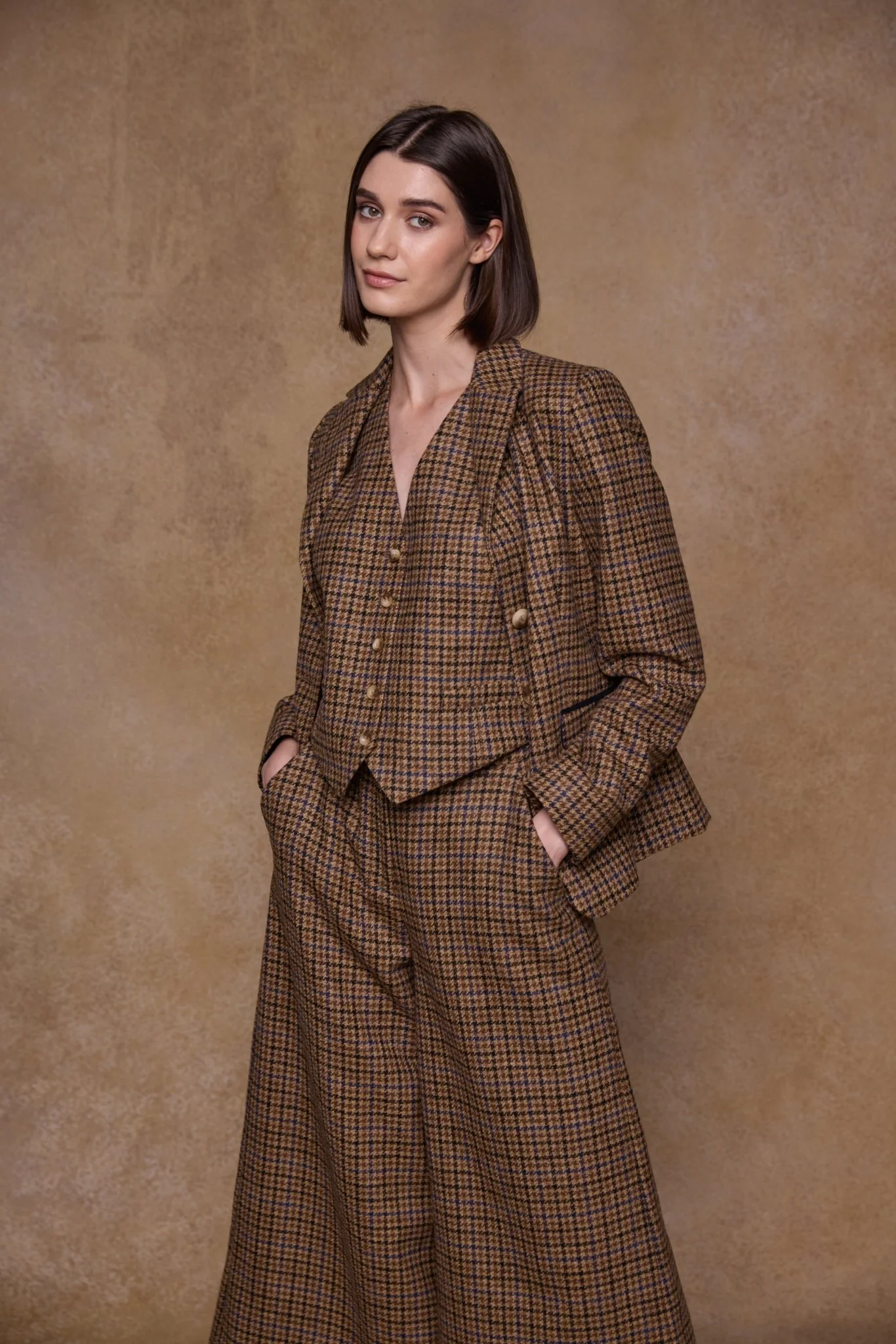 Heidi Tweed Waistcoat - Blue Driftwood Check - Image 6