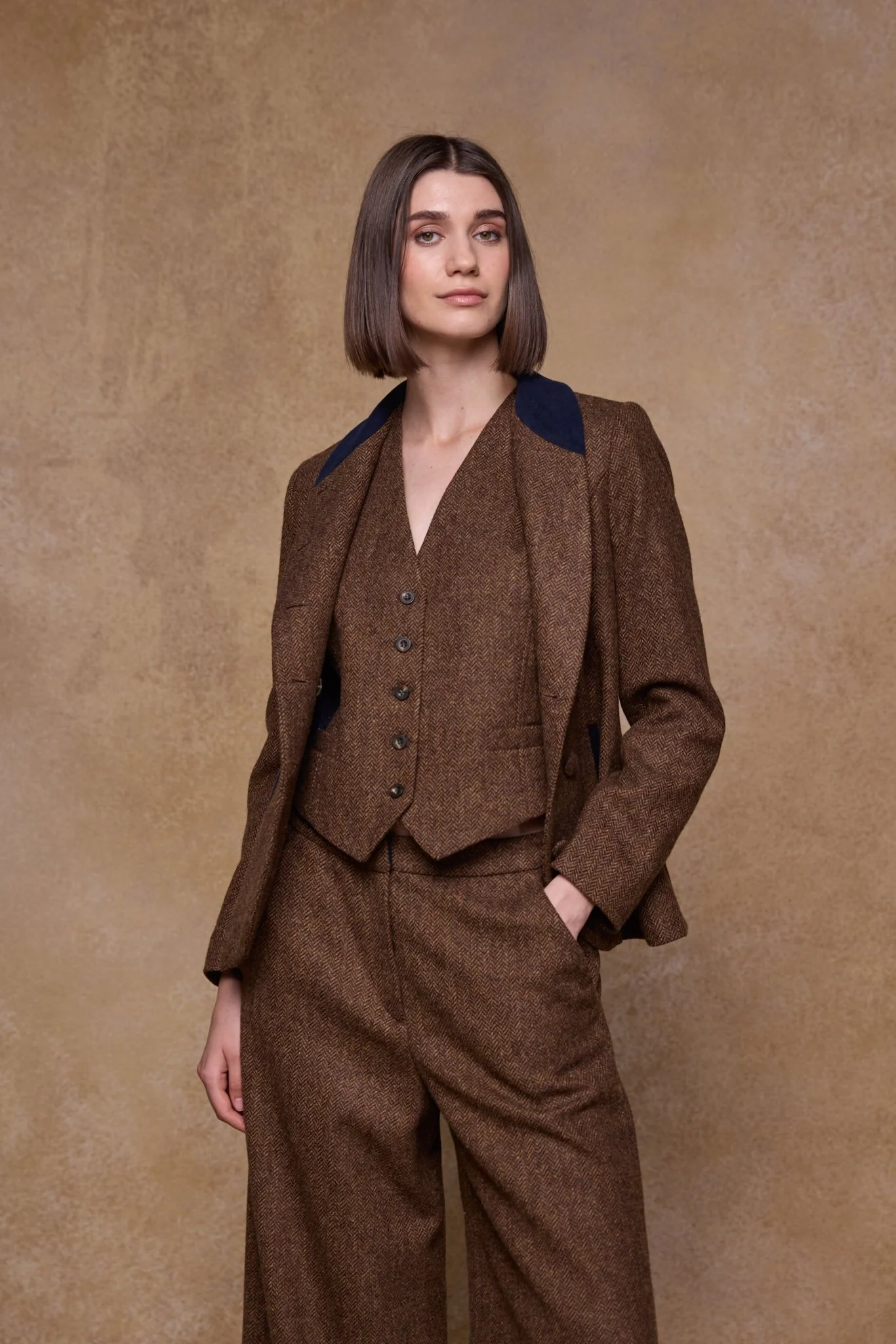 Heidi Tweed Waistcoat - Chestnut Herringbone - Image 7