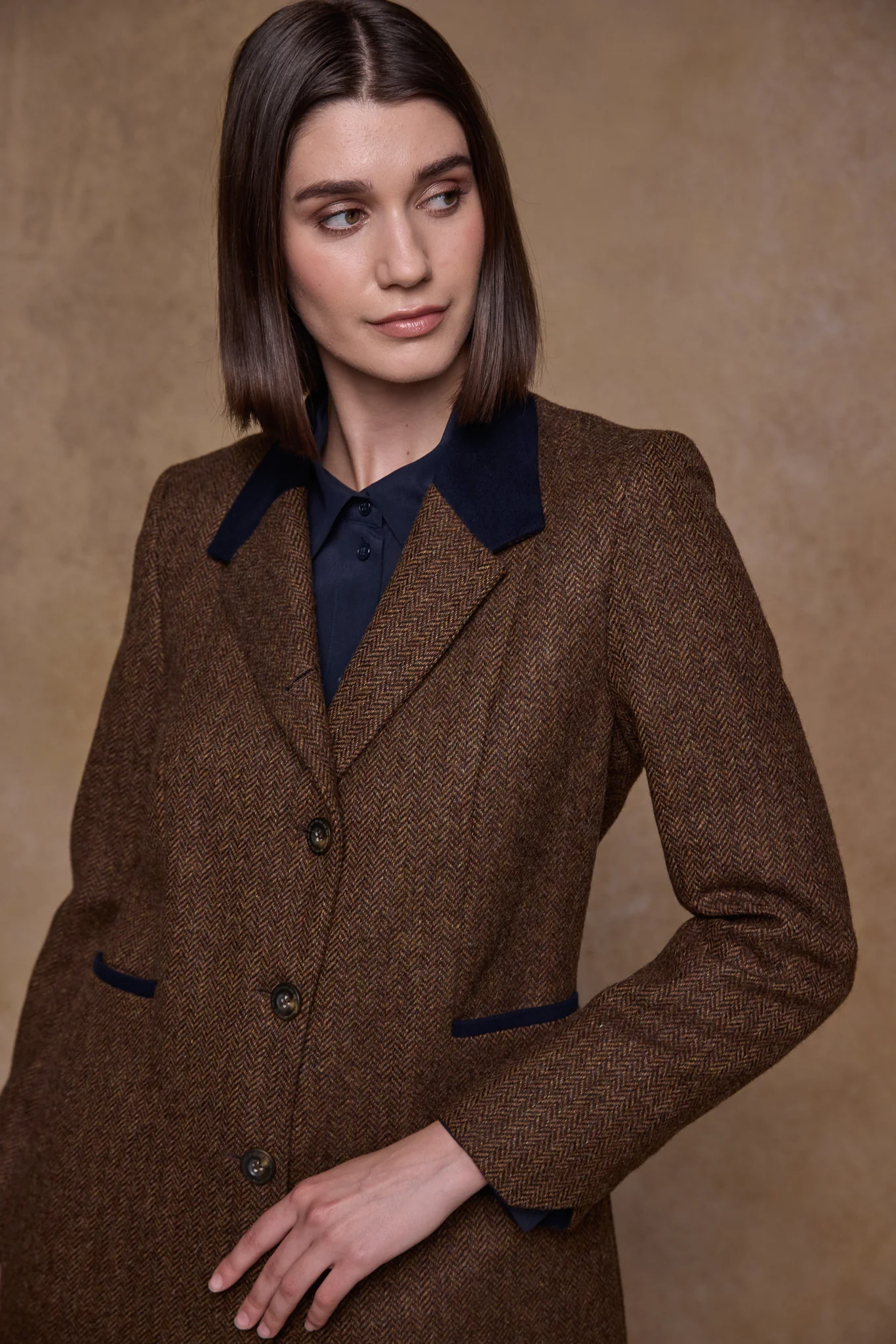 Isabella Tweed Coat - Chestnut Herringbone - Image 3