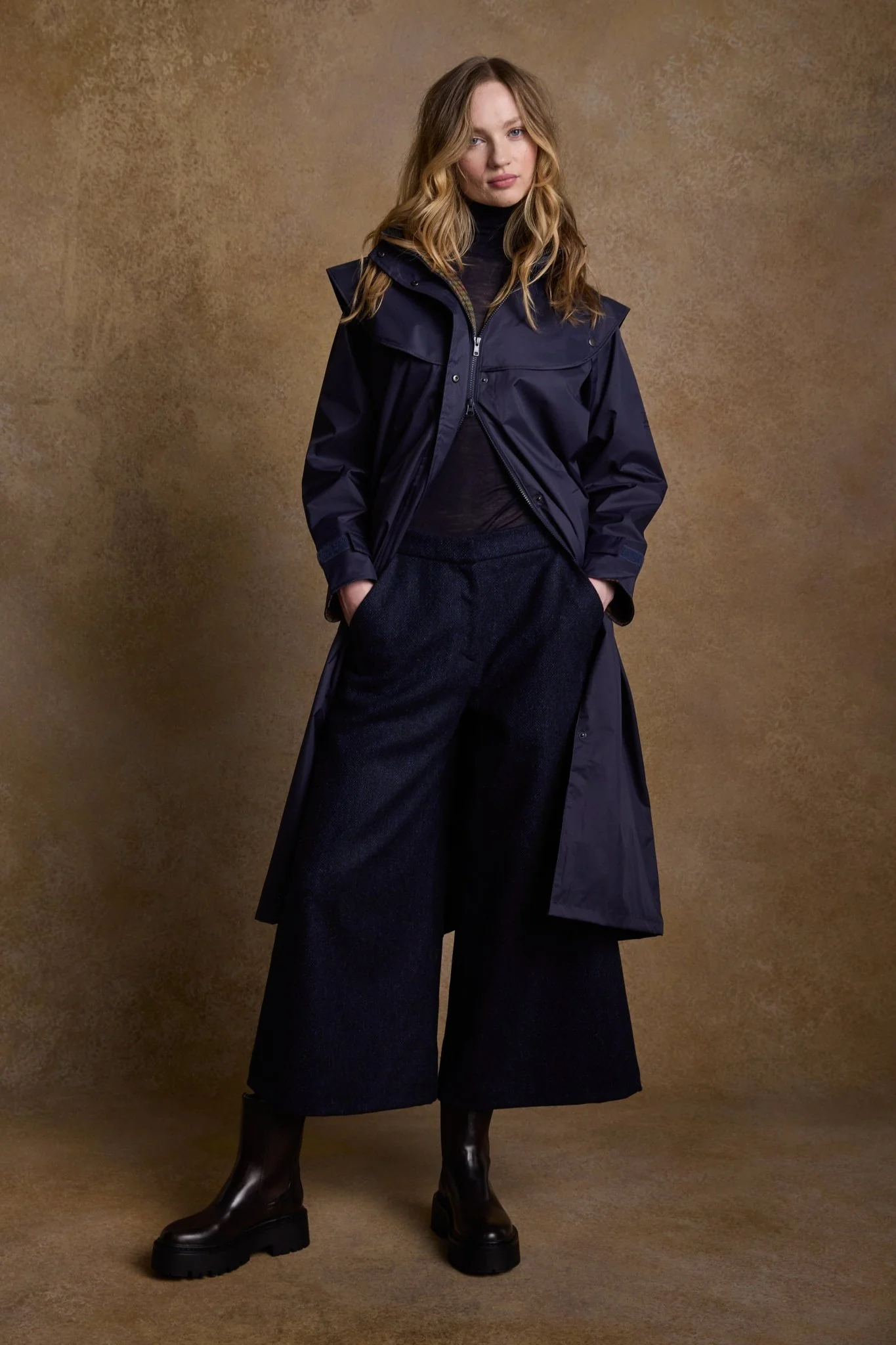 Malvern Waterproof Coat - Navy - Image 8