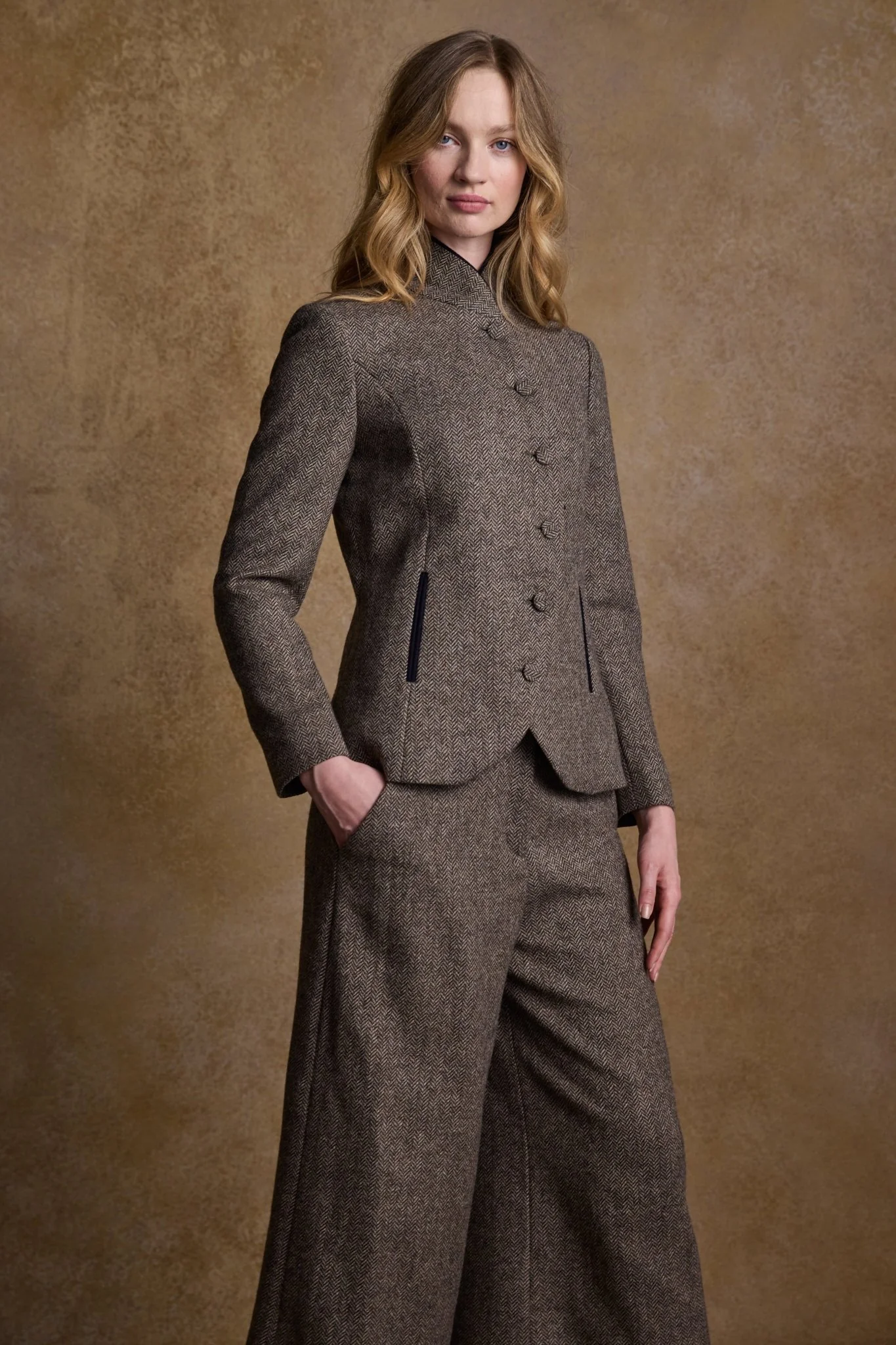 Nicole Tweed Jacket - Light Tan Herringbone - Image 3