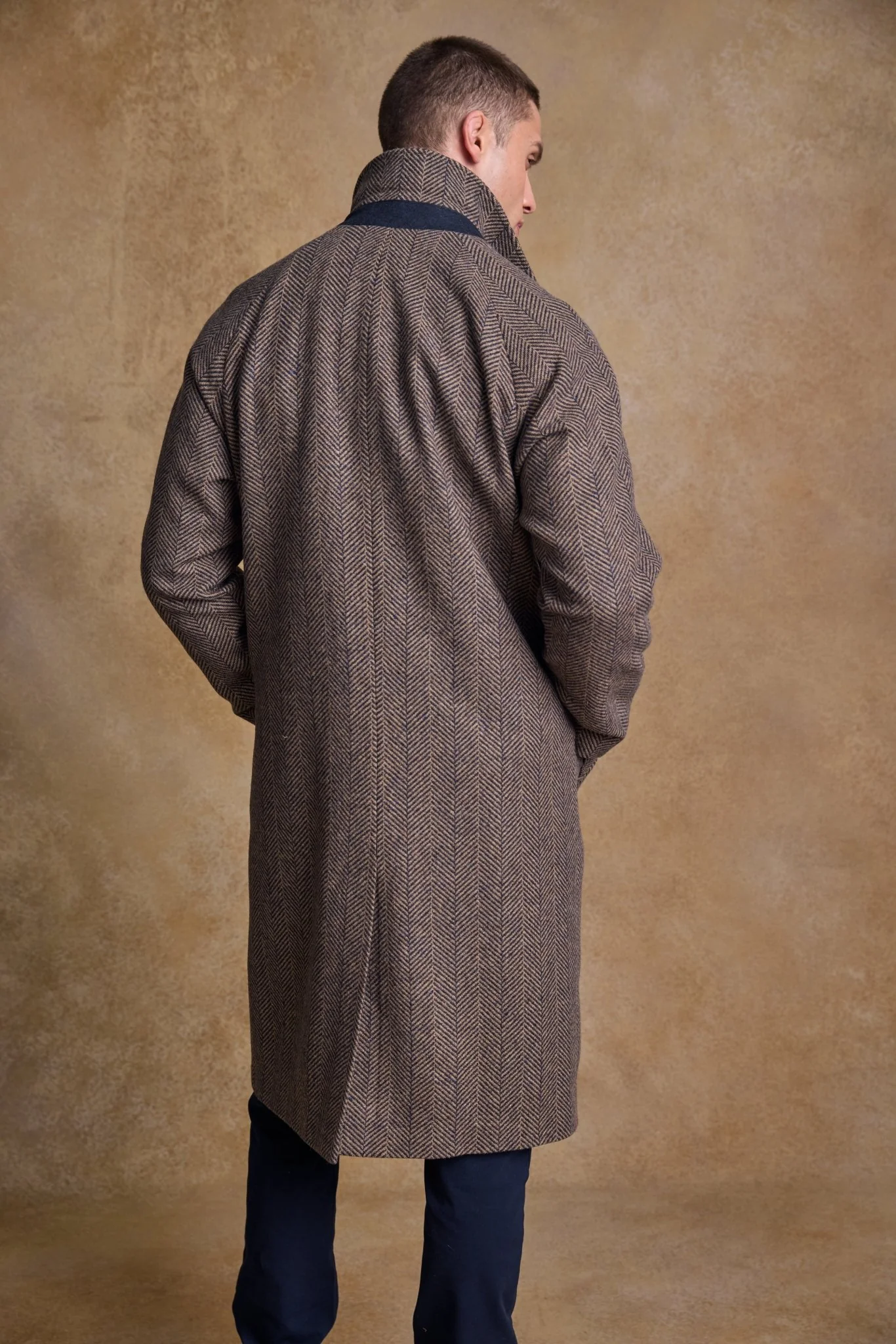 Sean Tweed Coat - Donegal Wheat Herringbone - Image 11