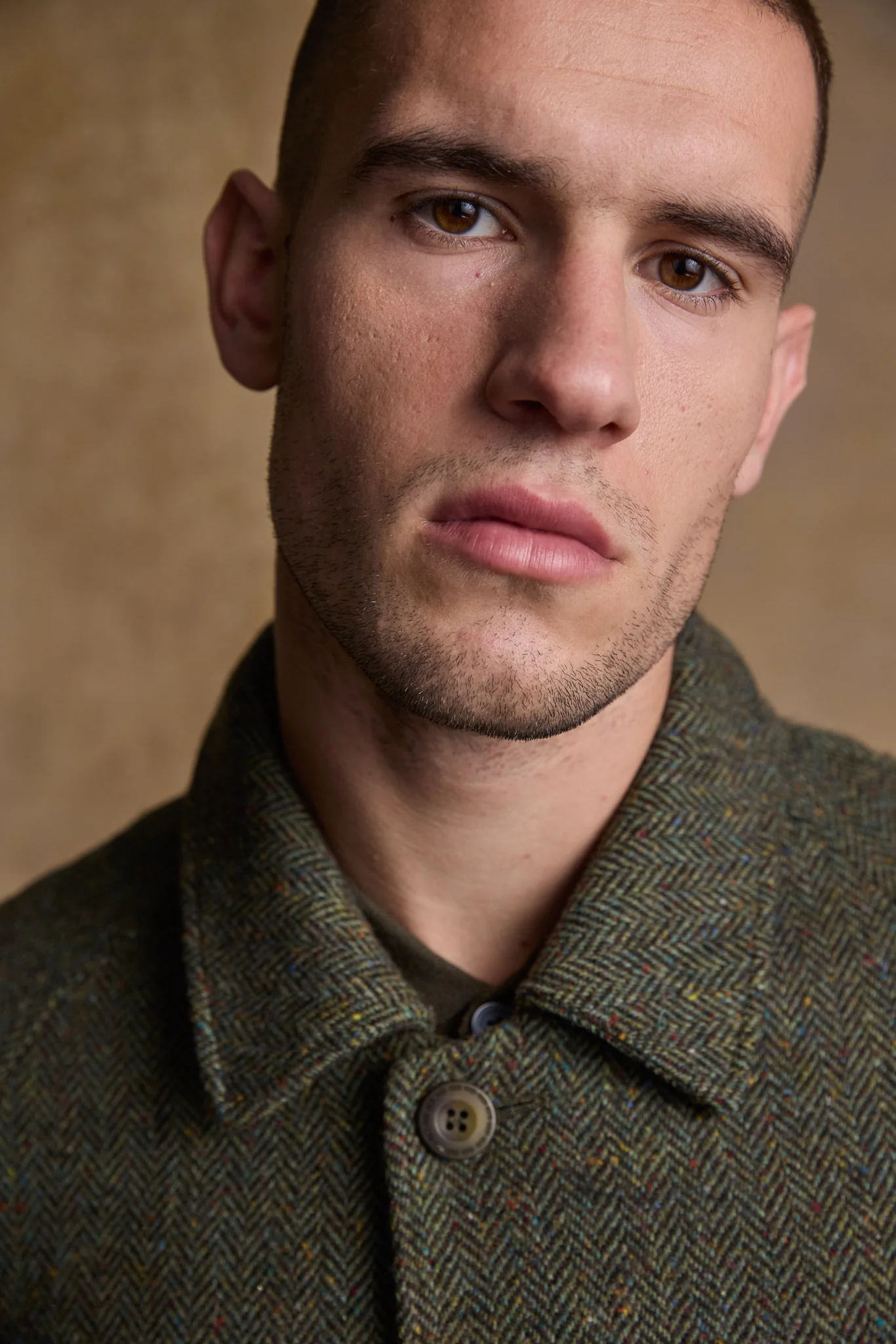 Sean Tweed Coat - Donegal Moss Herringbone - Image 8
