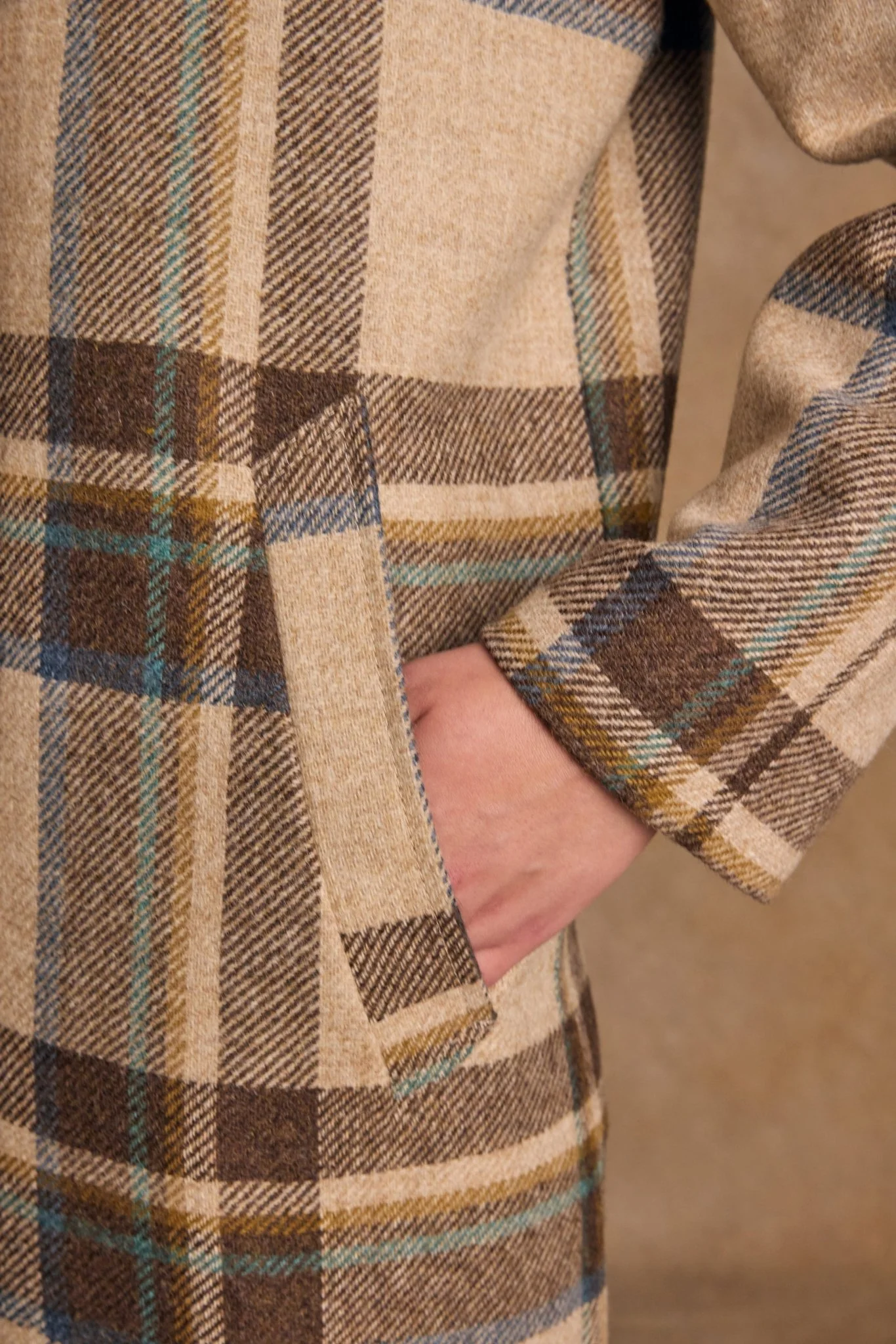 Shauna Tweed Coat - Cream Block Check - Image 3